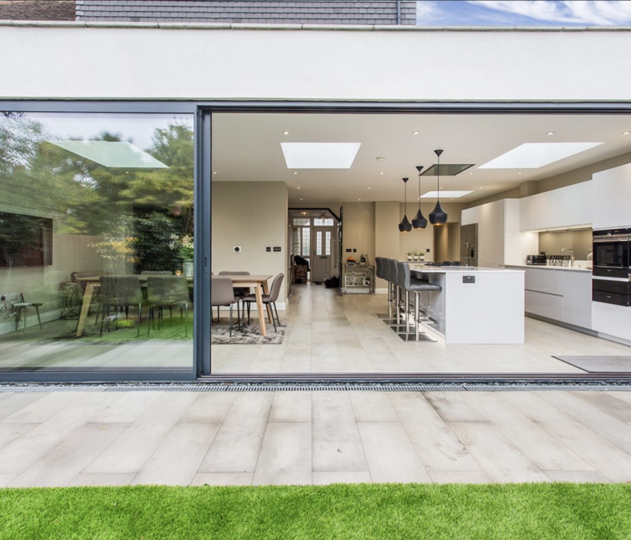 31C62A42-D6F9-4D8A-892D-4A5E609B56B1