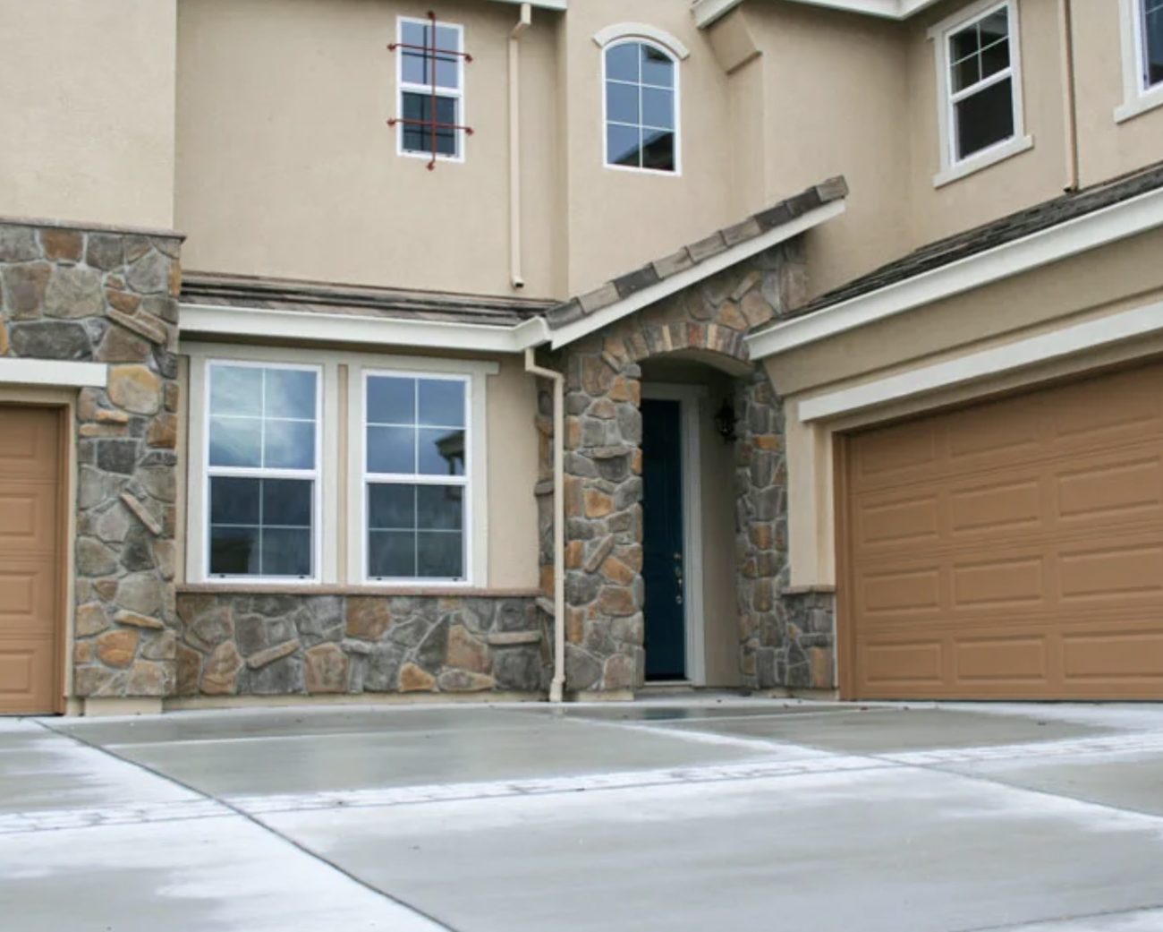 79A91C49-1942-4177-94F3-ABDAD5D0C496