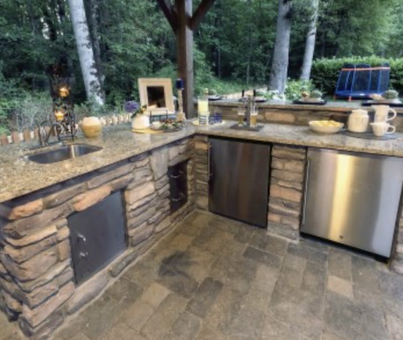 E776D8EA-1646-422F-B475-6860E1974D1B