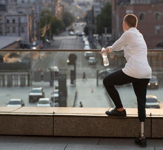 disabled-person-with-amputee-leg_23-2149057429